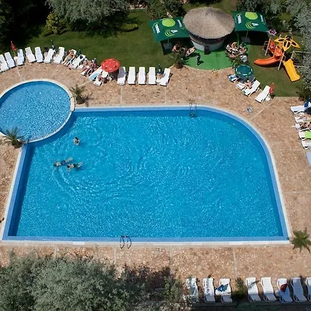 Dunav מלון 4*